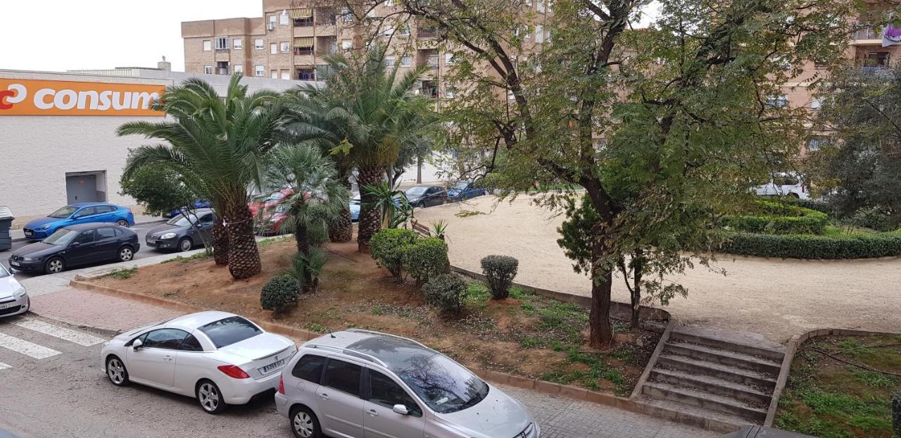Habitacion Tranquila, Agradable Cerca De Valencia En Vivienda Compartida Paterna Luaran gambar